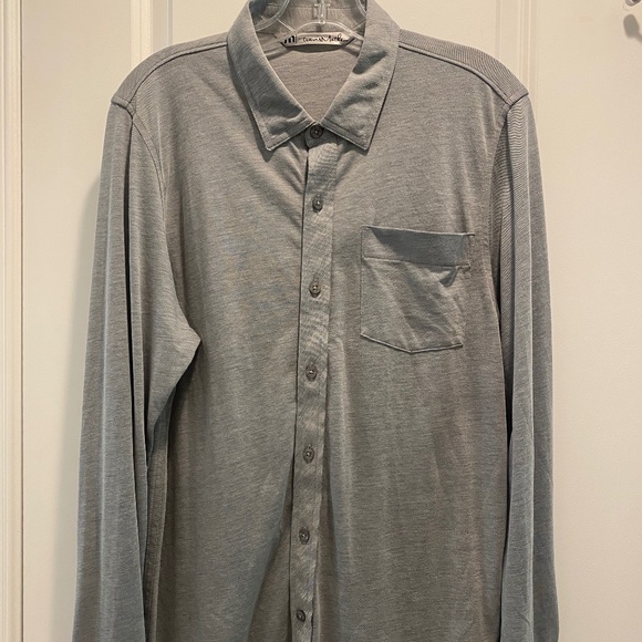 Travis Mathew Button Down Dress Shirt, Sz Med - Picture 1 of 5